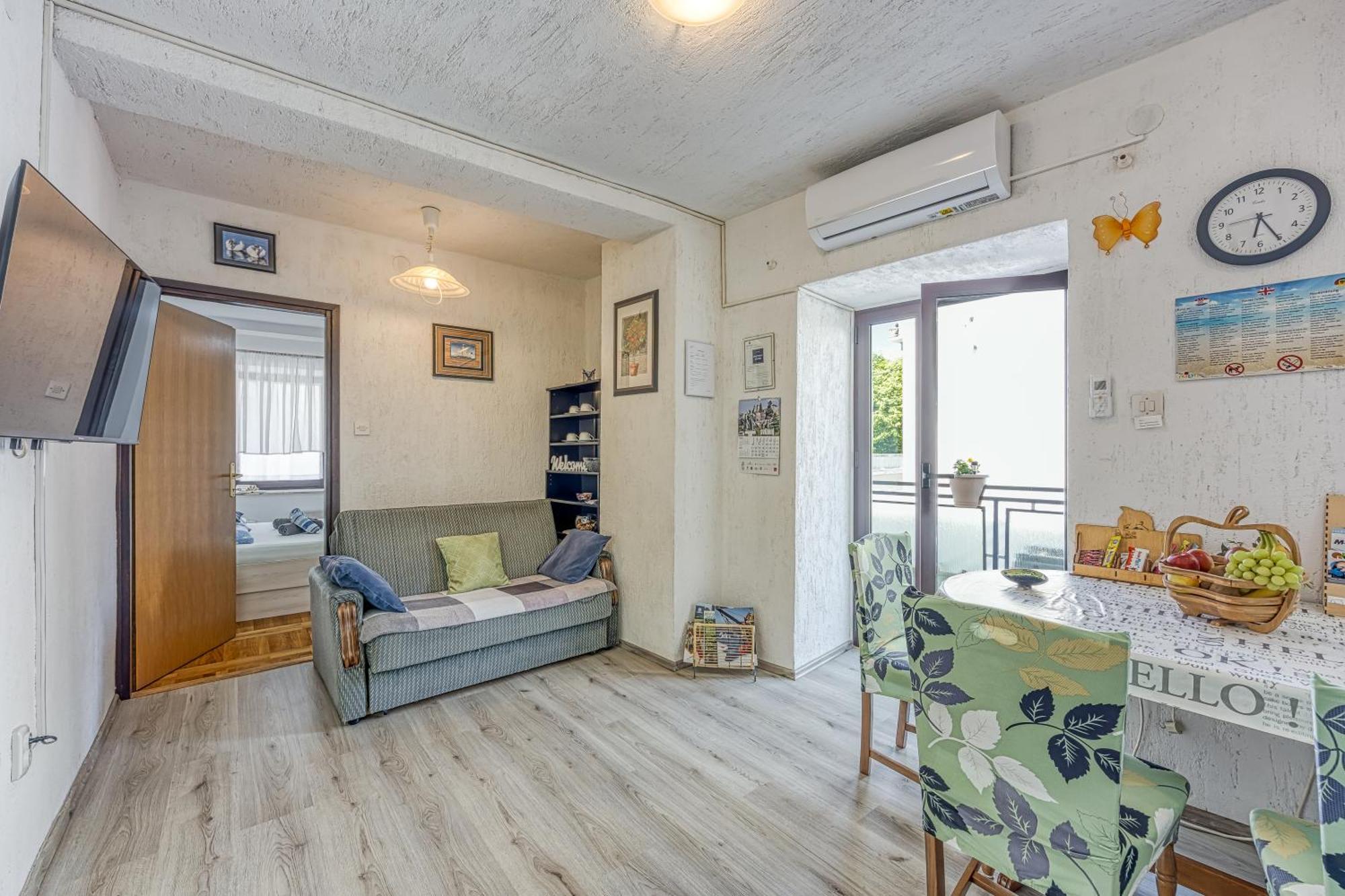 Apartments Cindric Selce Exterior photo